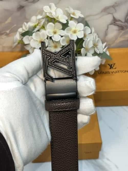 LV L0UI5 VUI·tToN PREMIUM QUALITY IMPORTED AUTOLOCK BELT WITH OG BOx LV-206