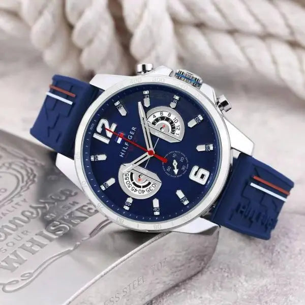 Tommy blue
