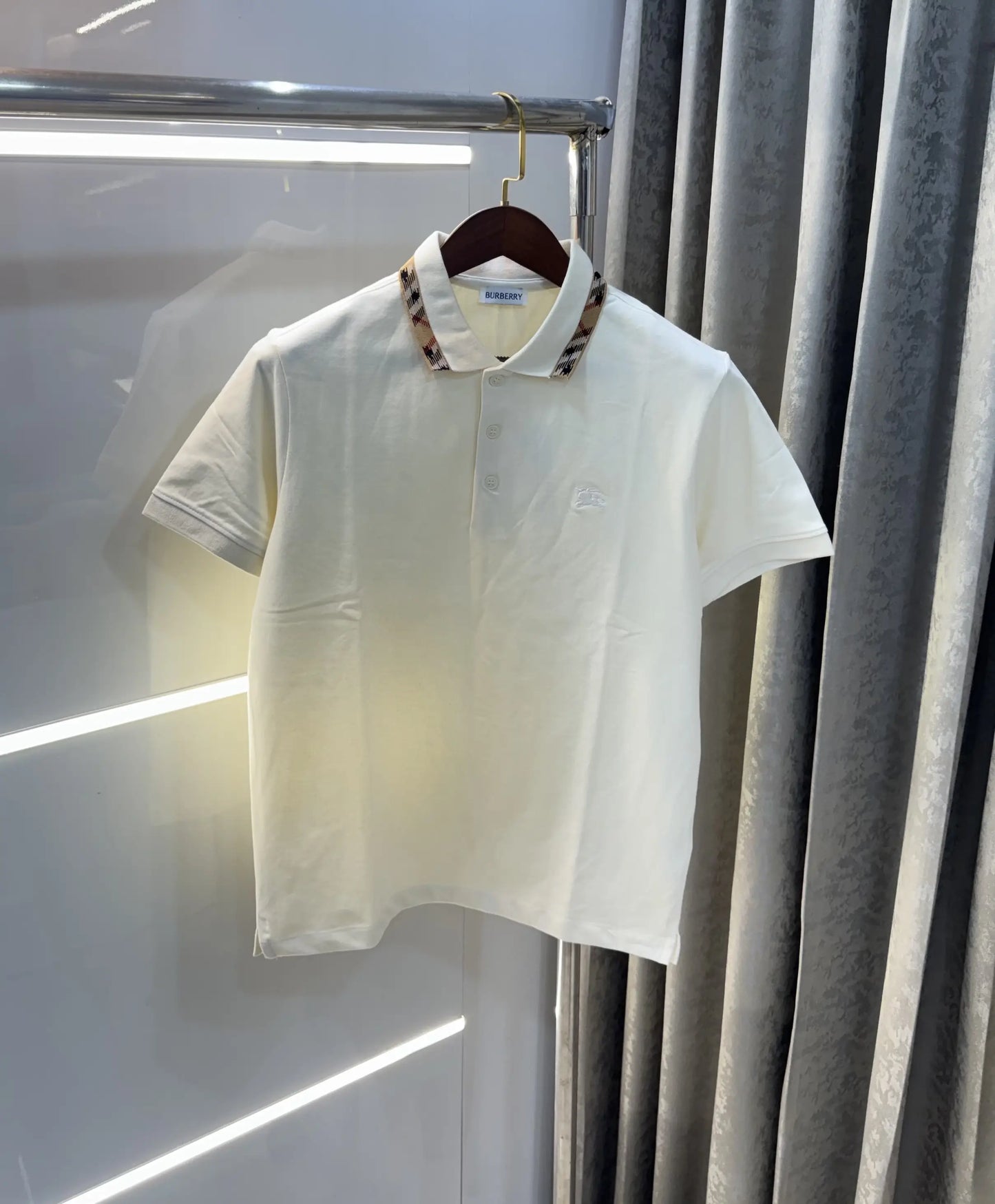 Burberr y Cream Embroidery Logo Premium Classic Polo T-Shirt
