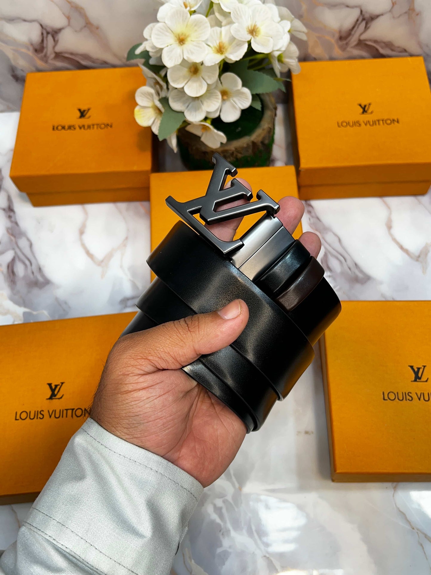 LV LOUI5 VUITToN PREMIUM QUALITY IMPORTED REVERSIBLE BELT WITH OG BO·-X LV-208