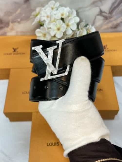 LV LOU!5 VUI..+TON PREMIUM QUALITY IMPORTED REVERSIBLE BELT WITH OG BOx LV-203