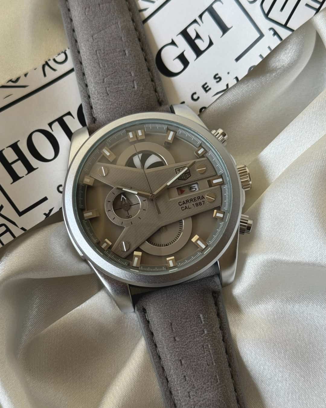 t..4G HEuER AIIW