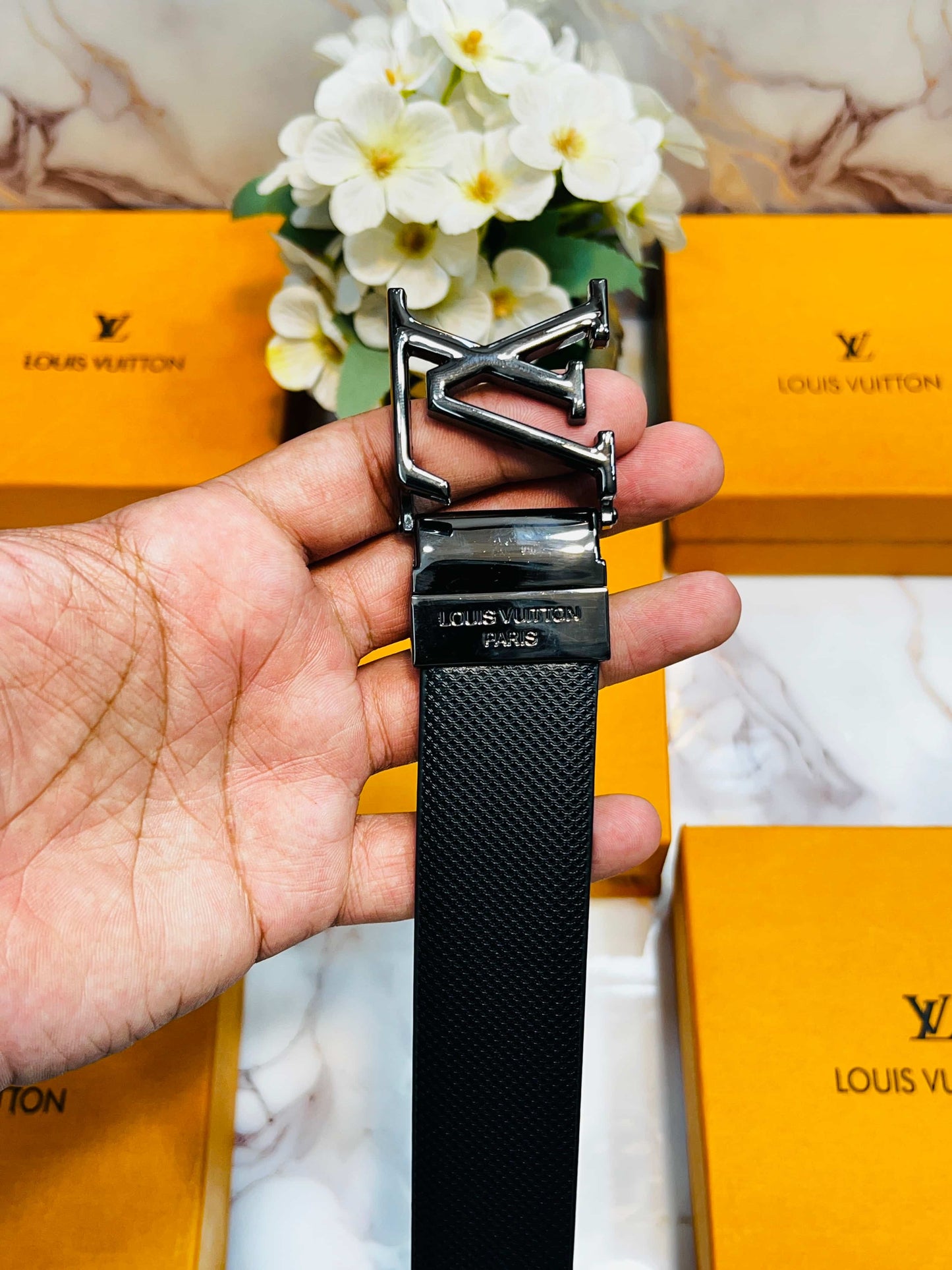LV LOUIS VUITTON PREMIUM QUALITY IMPORTED REVERSIBLE BELT WITH OG BOX LV-318