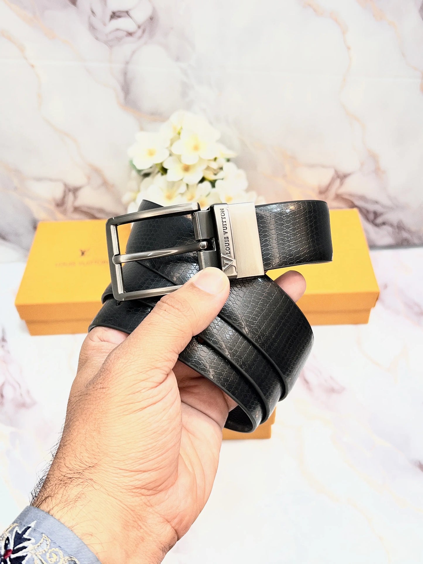 LV LOUIS VUITTON PREMIUM QUALITY IMPORTED REVERSIBLE BELT WITH OG BOX LV-210
