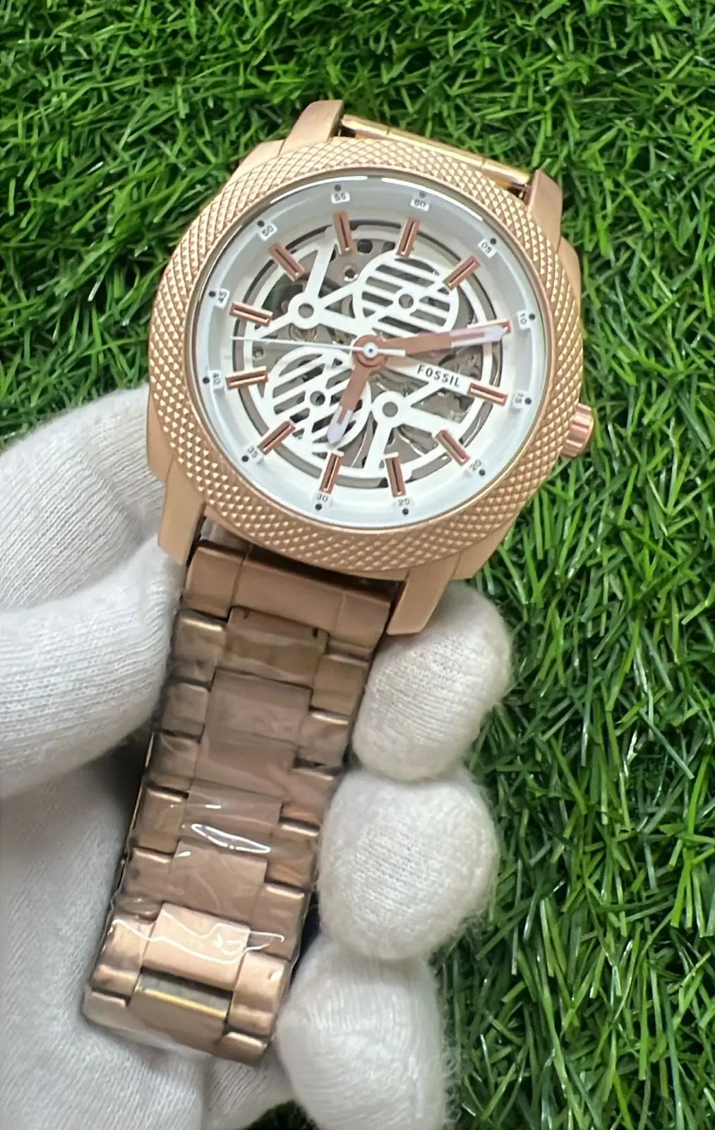 FOSSIL AUTO