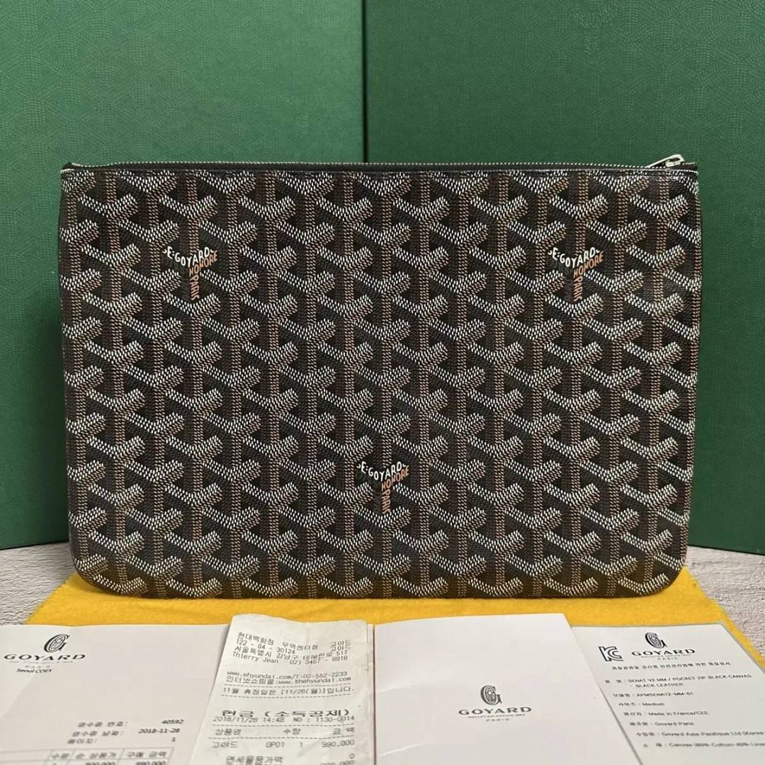 Goyard Snat MM pouch in Goyardine