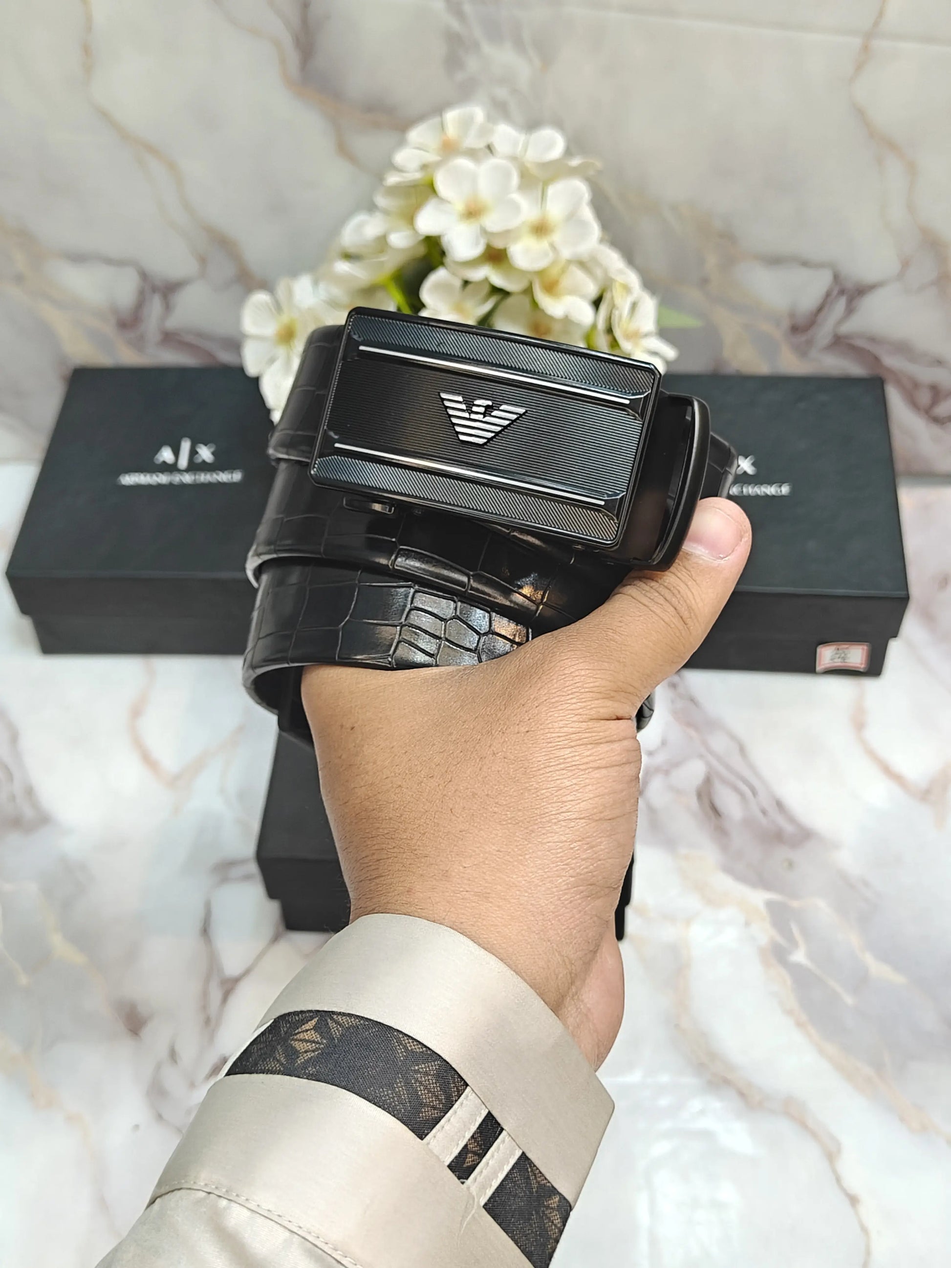 Ax. ArMANI EXCHANGE PREMIUM QUALITY AUTOLOCK BELT WITH OG BOX AX-120