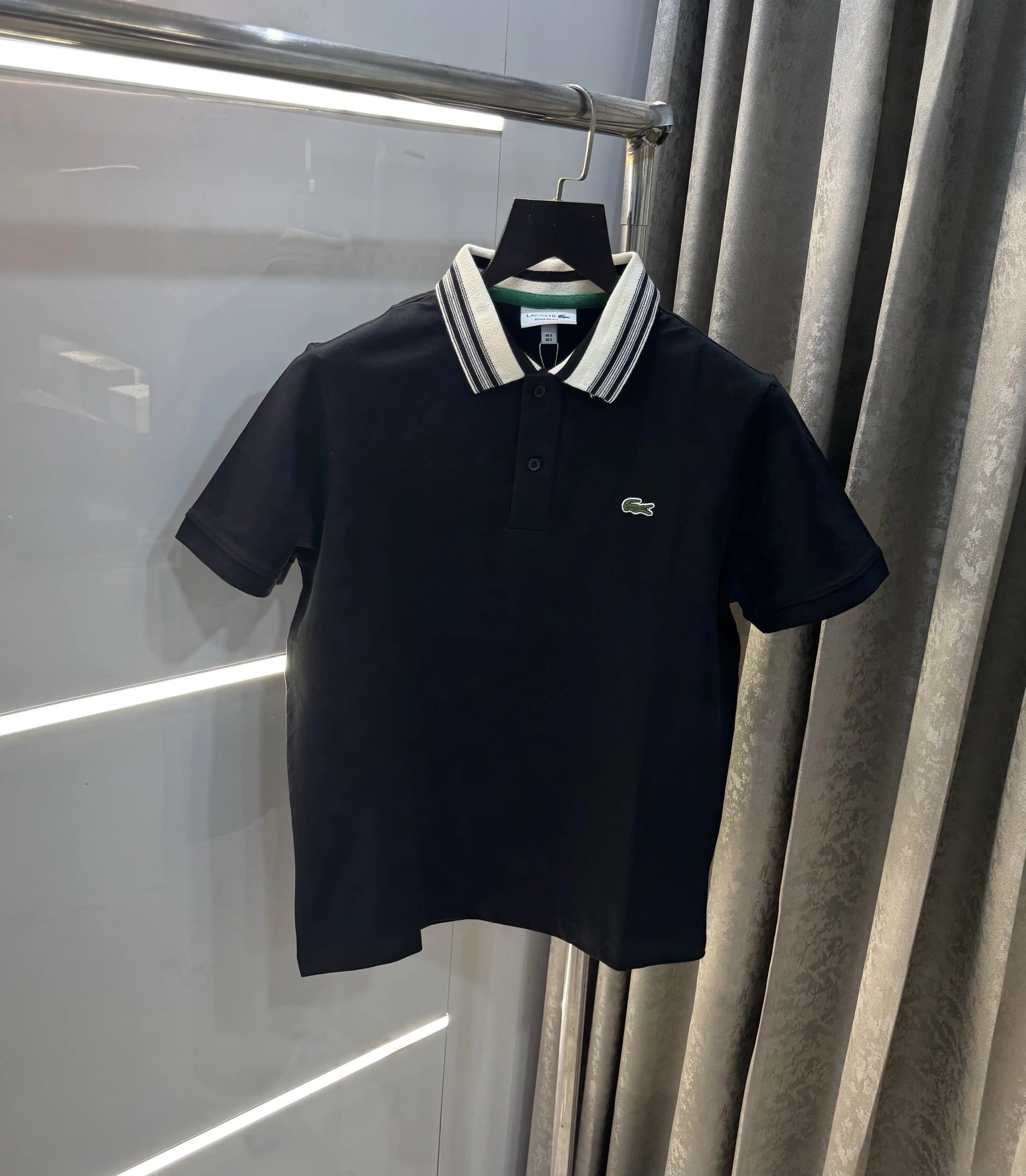 Lacost e Black Embroidery Logo Premium Polo T-Shirt