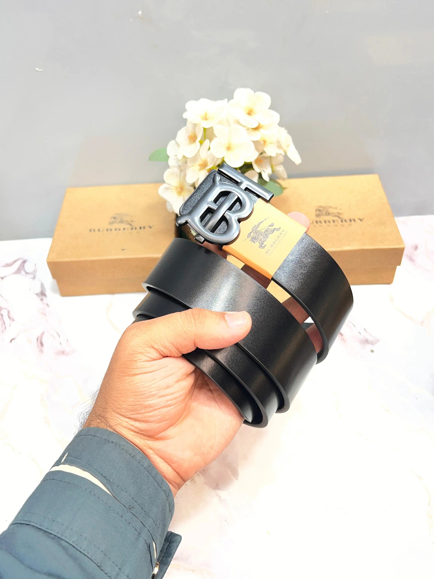 BB BURBERRY PREMIUM QUALITY IMP LEATHER BELT WITH OG BOX