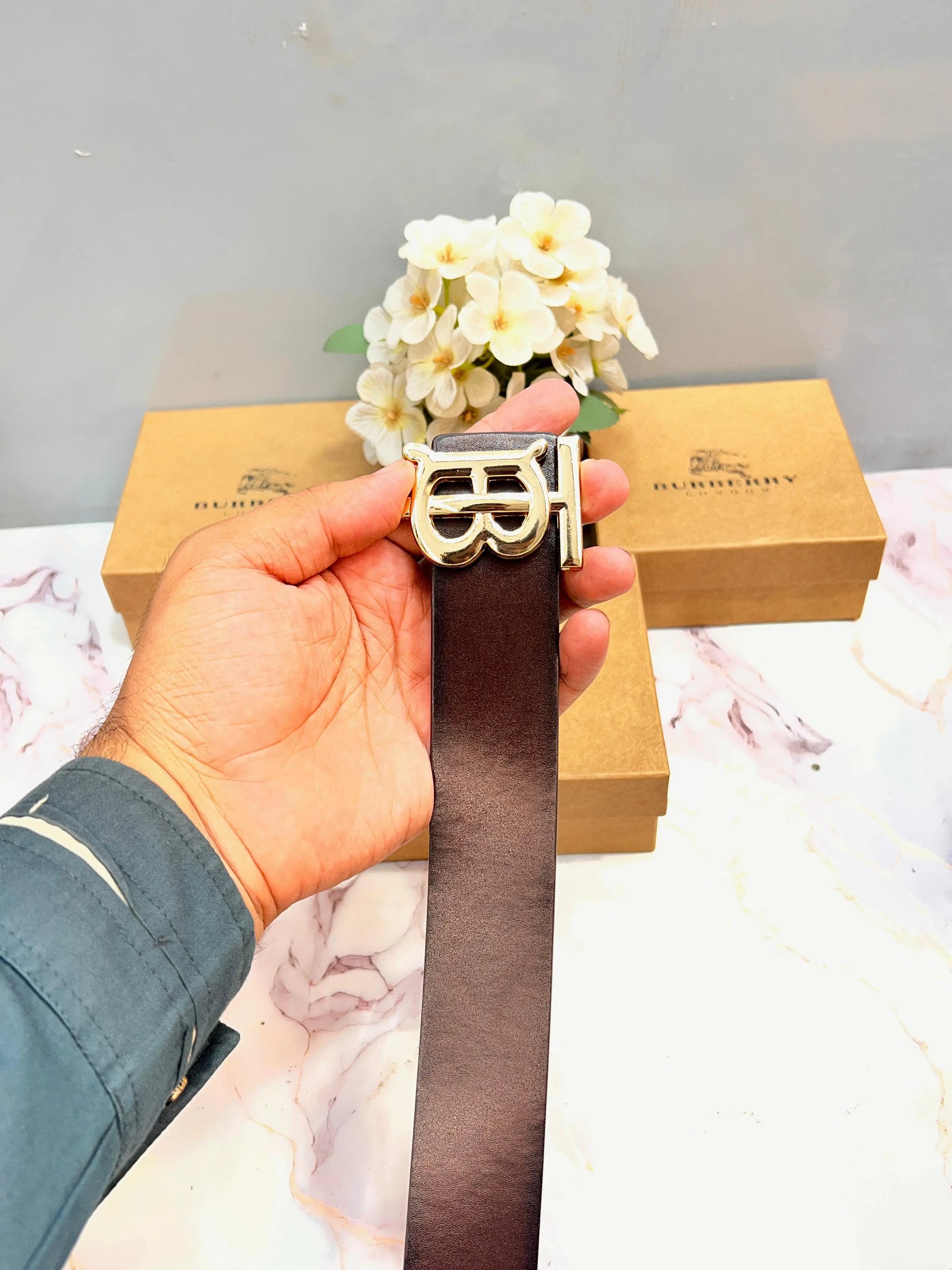 BB BURBERRY PREMIUM QUALITY IMP LEATHER BELT WITH OG BOX
