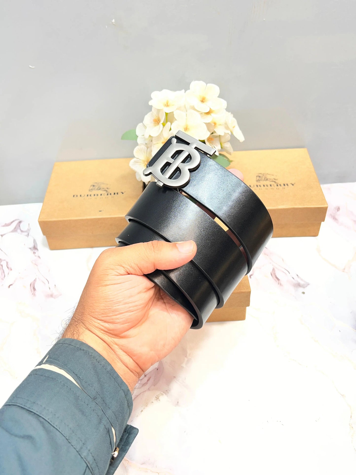 BB BURBERRY PREMIUM QUALITY IMP LEATHER BELT WITH OG BOX