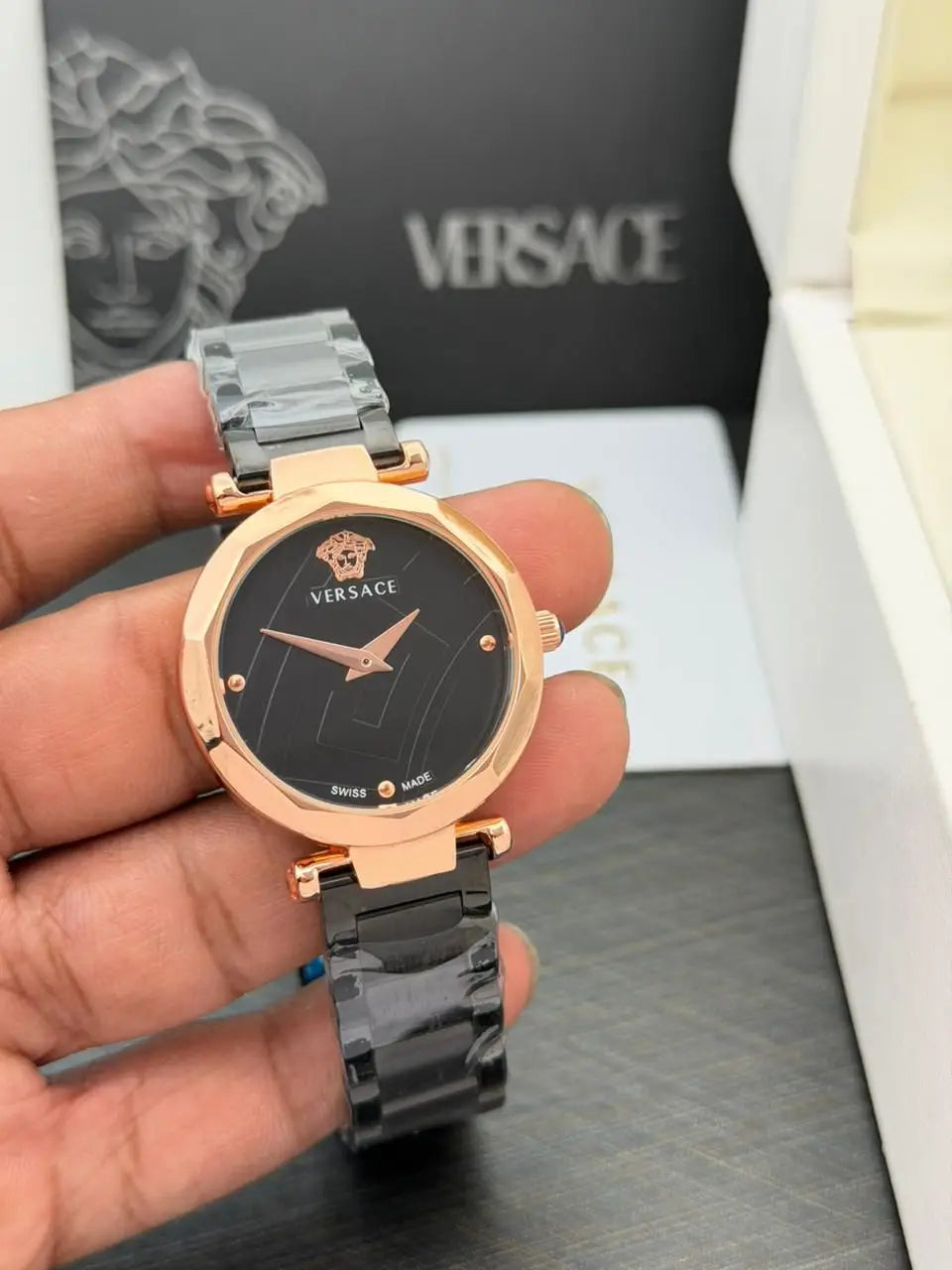 Versace rose black