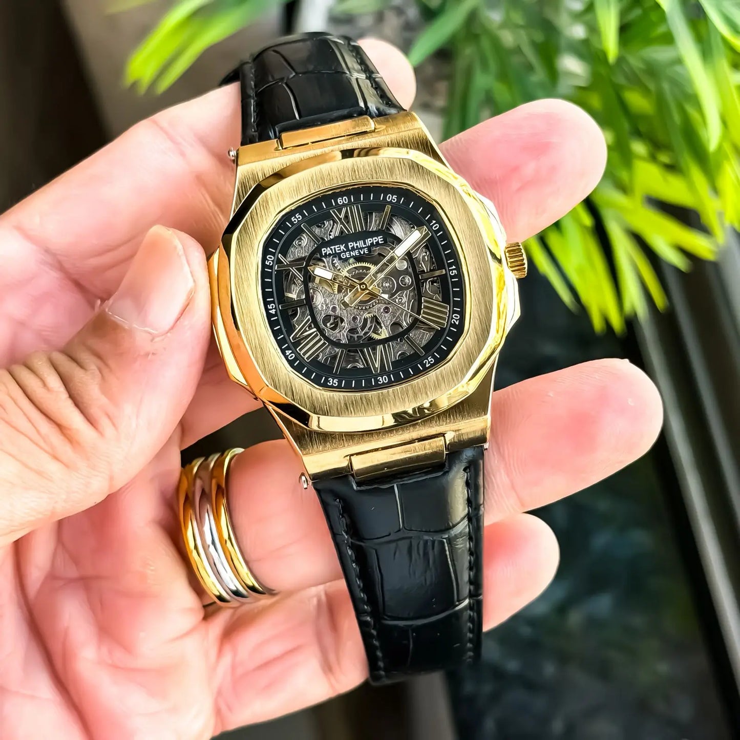 PATEK_PHILIPPE_GOLD_BLACK