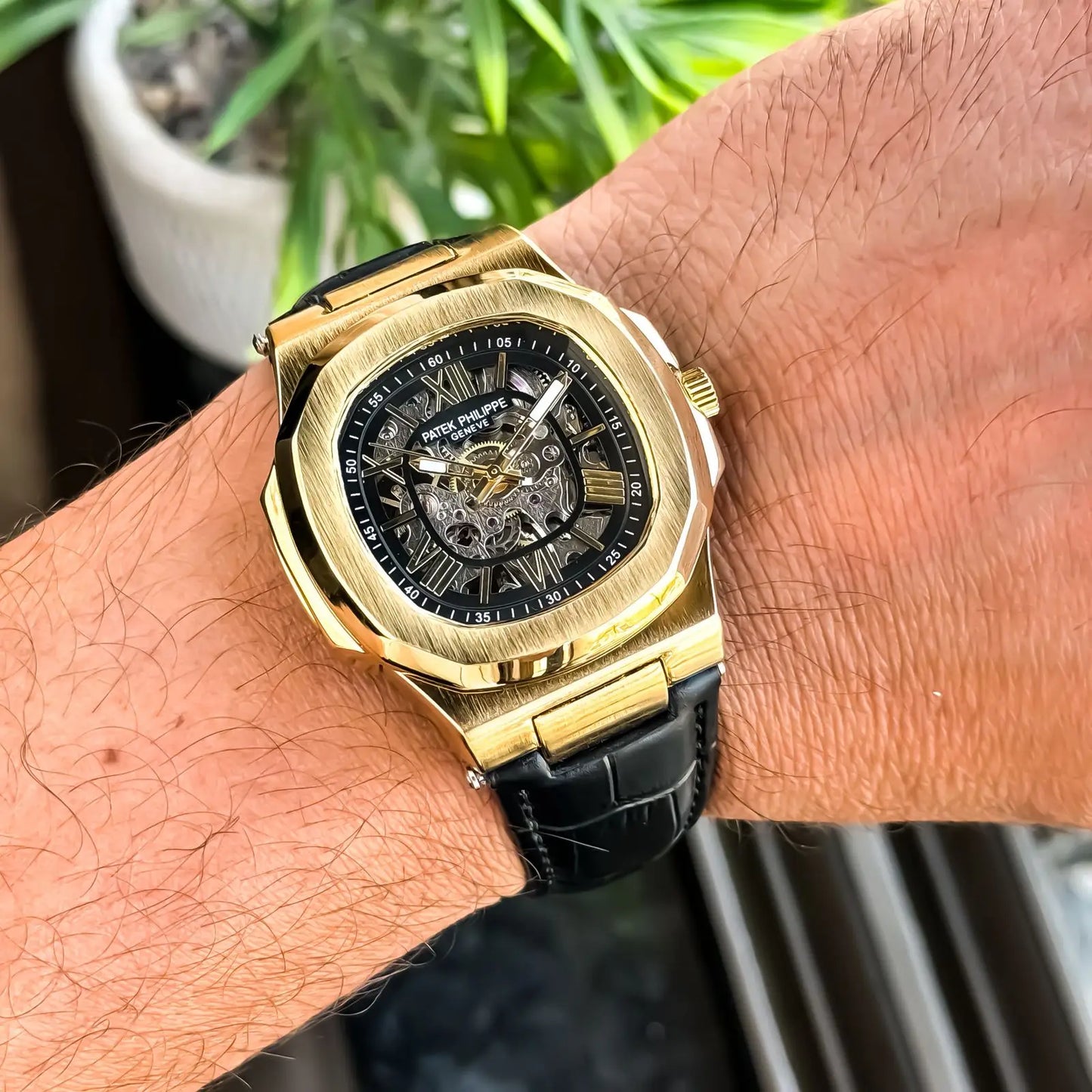 PATEK_PHILIPPE_GOLD_BLACK