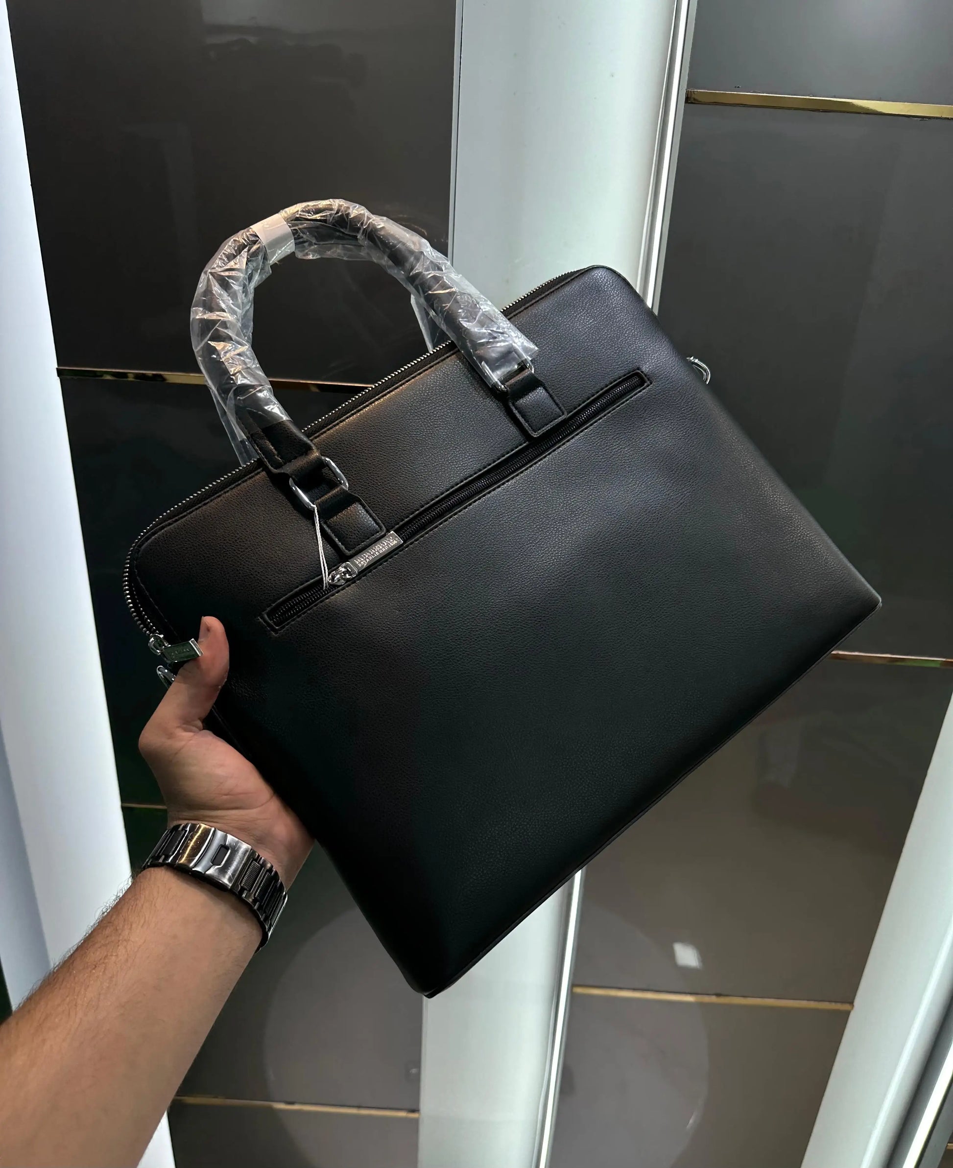 Burberry Black  Luxury Premium Imported Laptop Bag