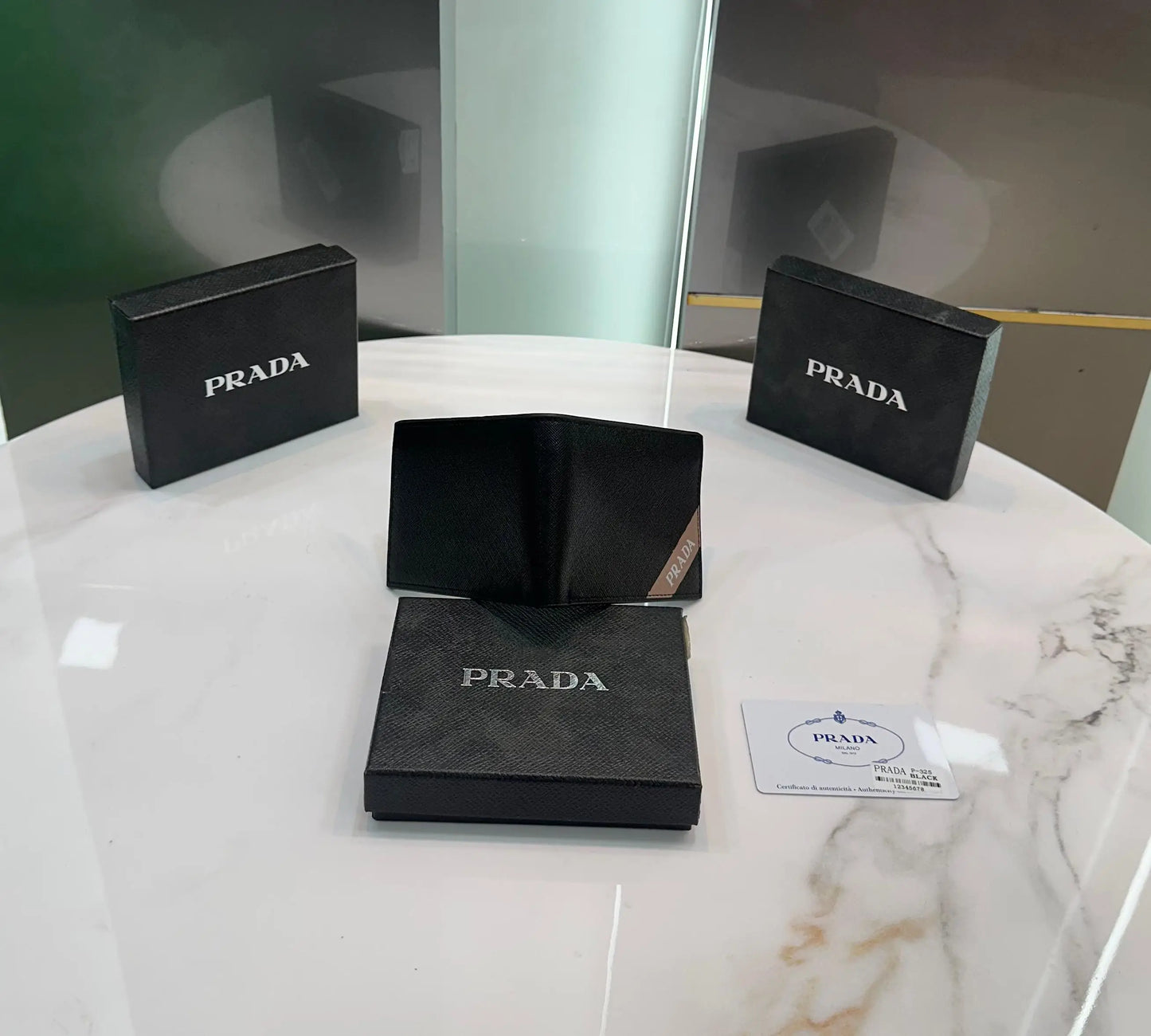 Prad a 002 Black Premium Wallet