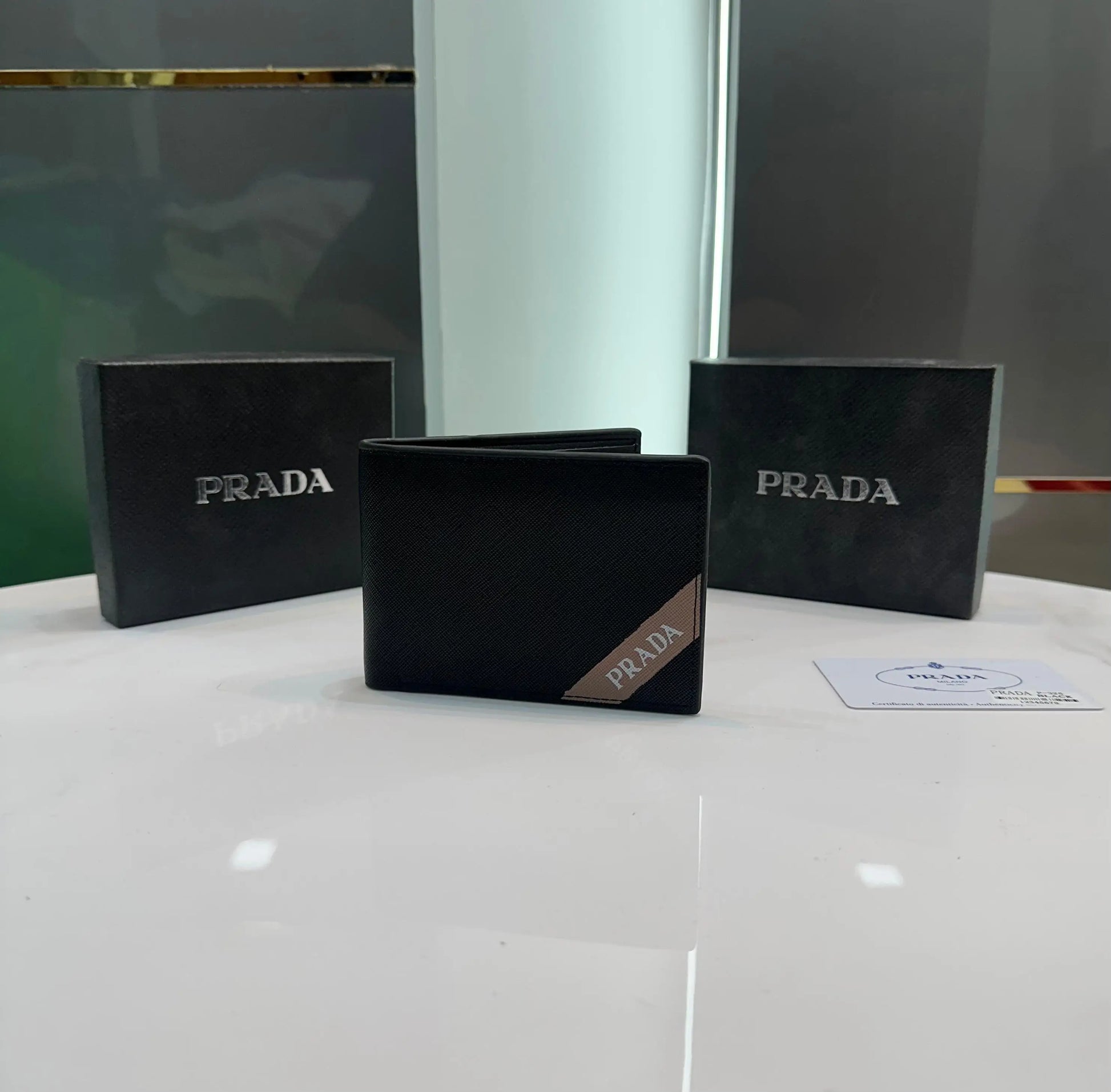 Prad a 002 Black Premium Wallet
