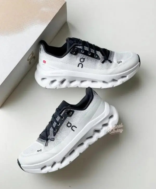ON CLOUD Running TILT 2.0 BLACK IVORY HP