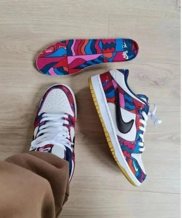 Nik_e SB Dunk Low Parra