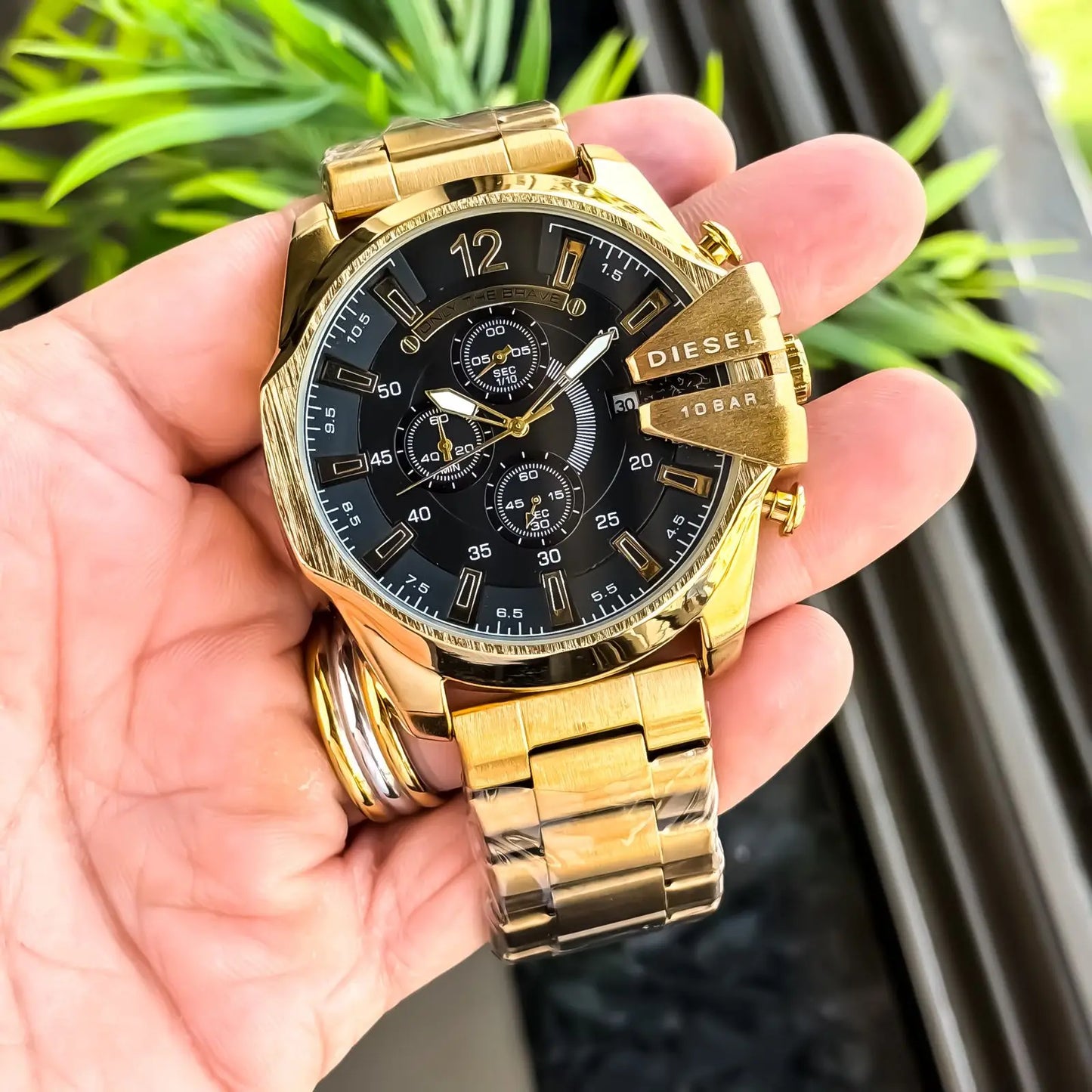 DIESEL_GOLD_BLACK_