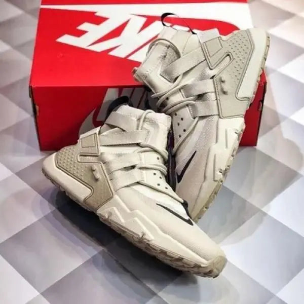 Nik_e Air Huarache Gripp Desert Sand