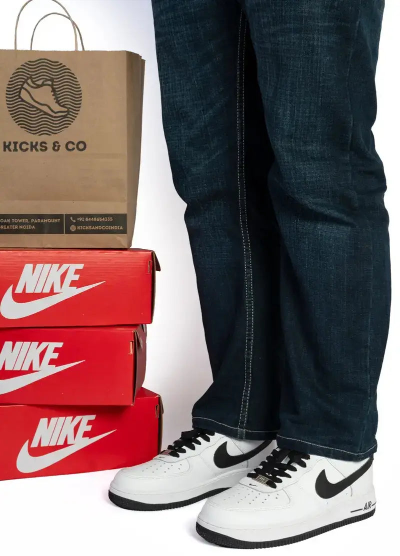 Nike Airforce 1 07 Grade School White Black