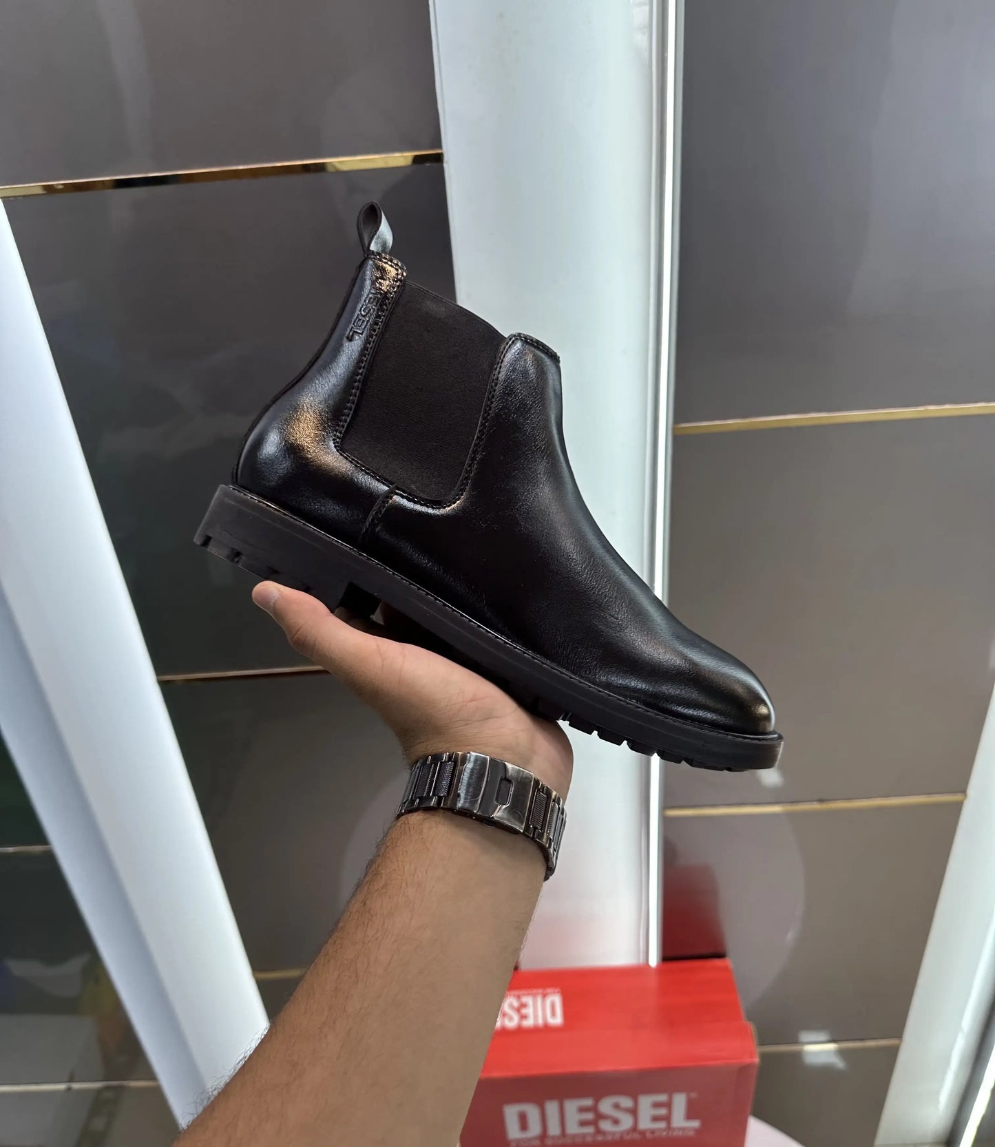 Diesel_Chelsea Black Round Toe High Ankle Boots