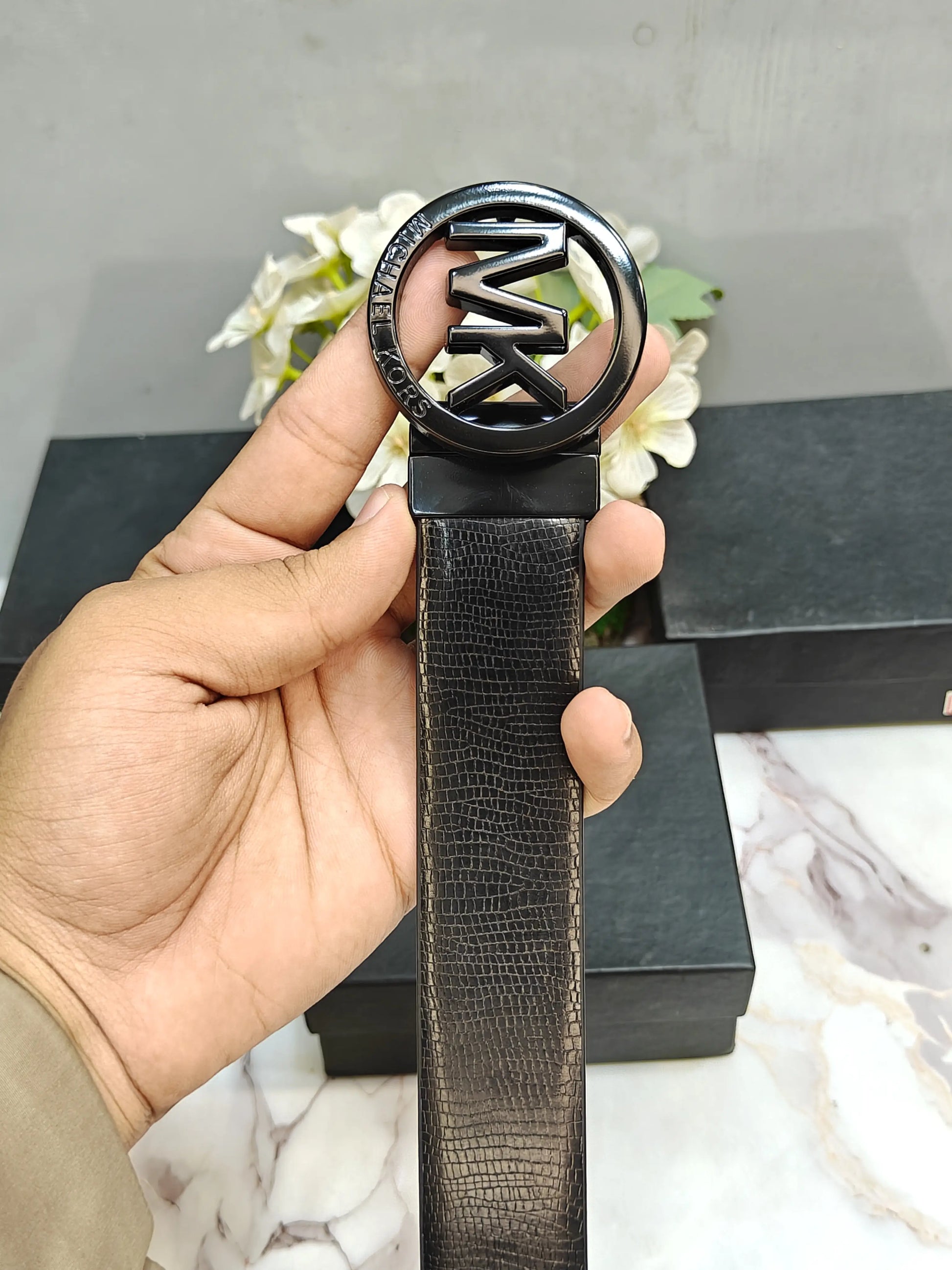 MK MICHAEL KORS PREMIUM QUALITY REVERSEABLE BELT WITH  BOX