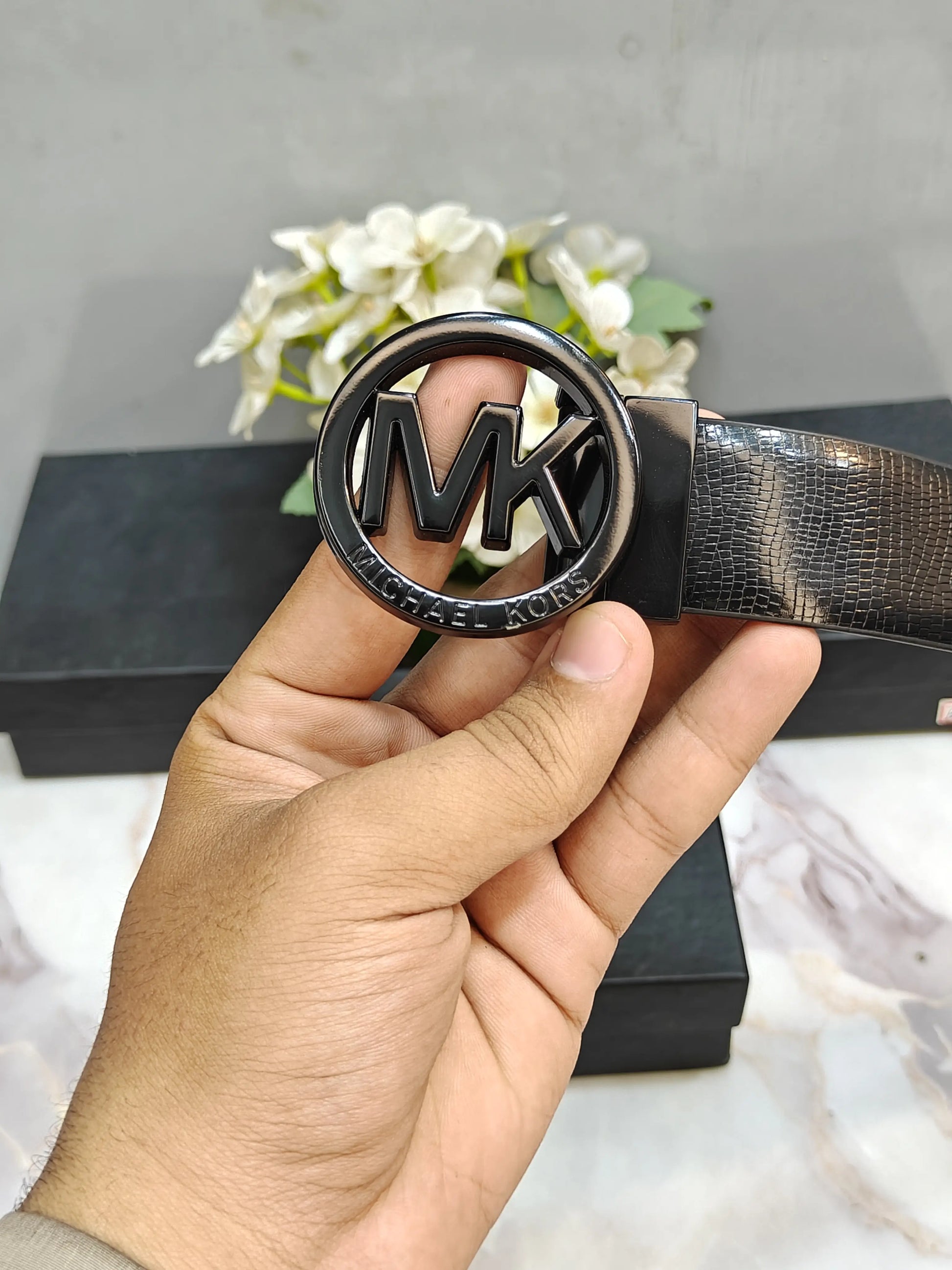 MK MICHAEL KORS PREMIUM QUALITY REVERSEABLE BELT WITH  BOX