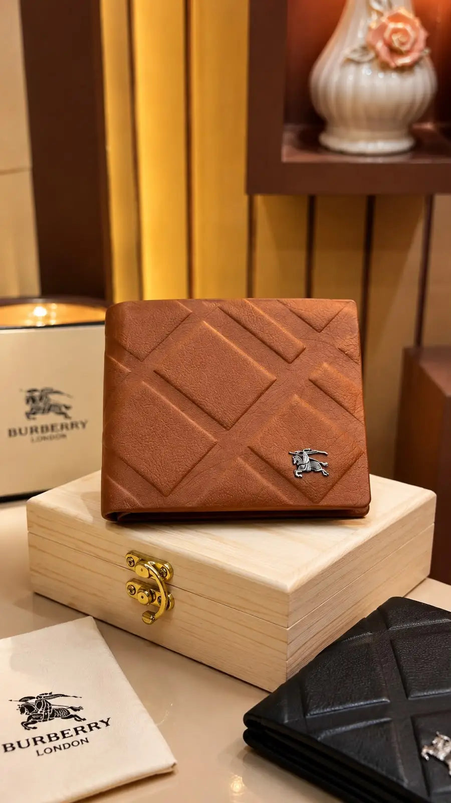 BB BURBERRY PREMIUM QUALITY IMP LEATHER WALLET WITH OG BOX