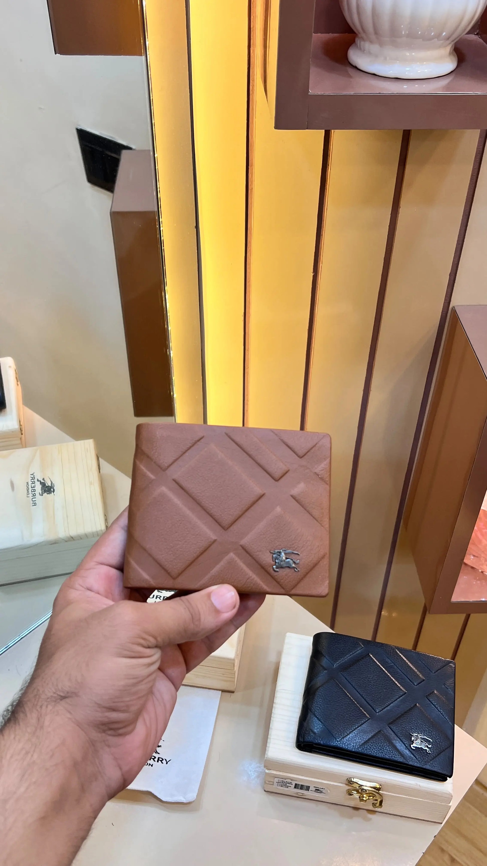 BB BURBERRY PREMIUM QUALITY IMP LEATHER WALLET WITH OG BOX
