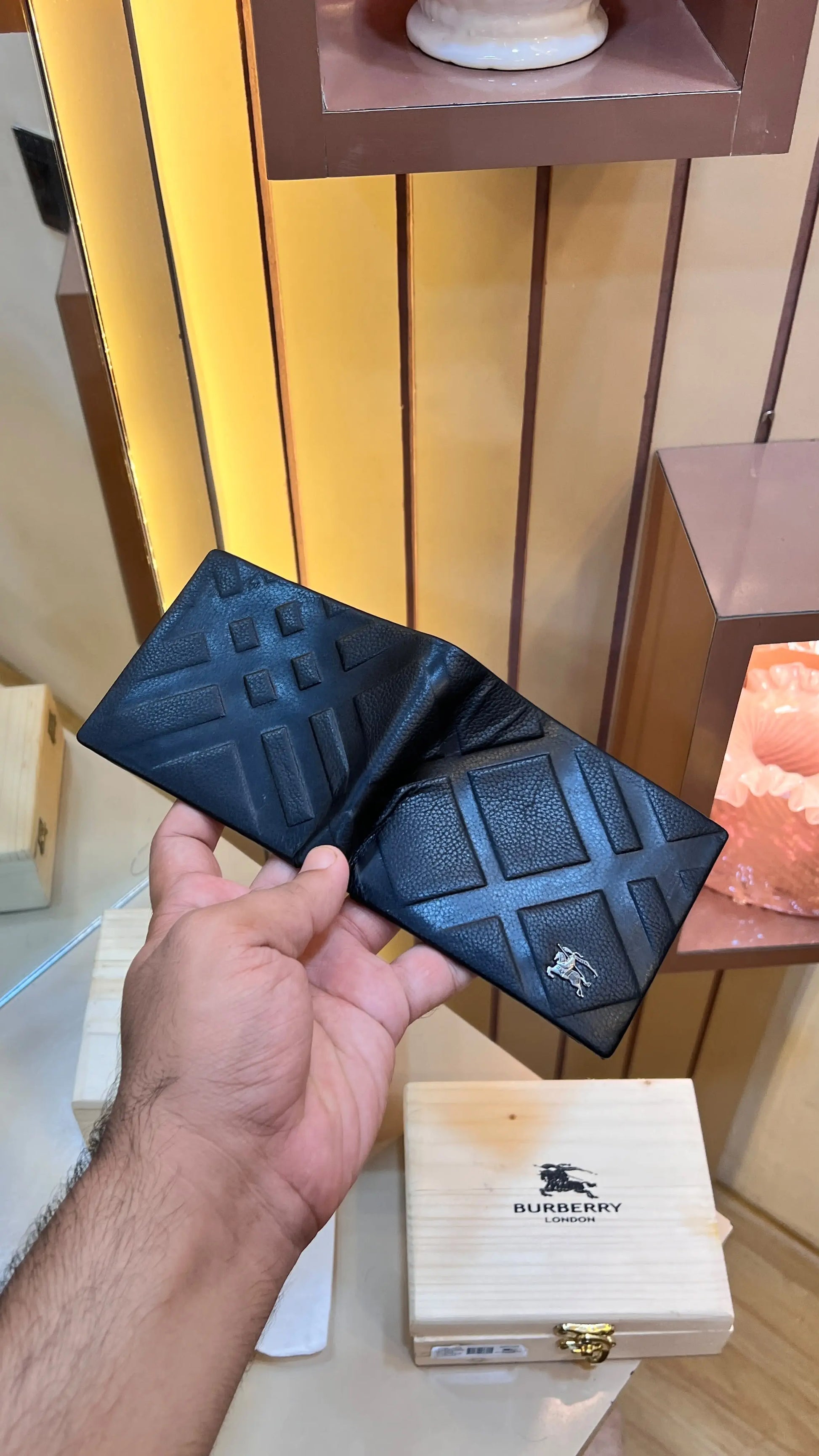 BB BURBERRY PREMIUM QUALITY IMP LEATHER WALLET WITH OG BOX